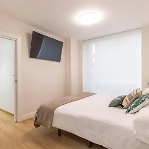 Nuevo Y Luminoso En Plaza Moyua Apartamento